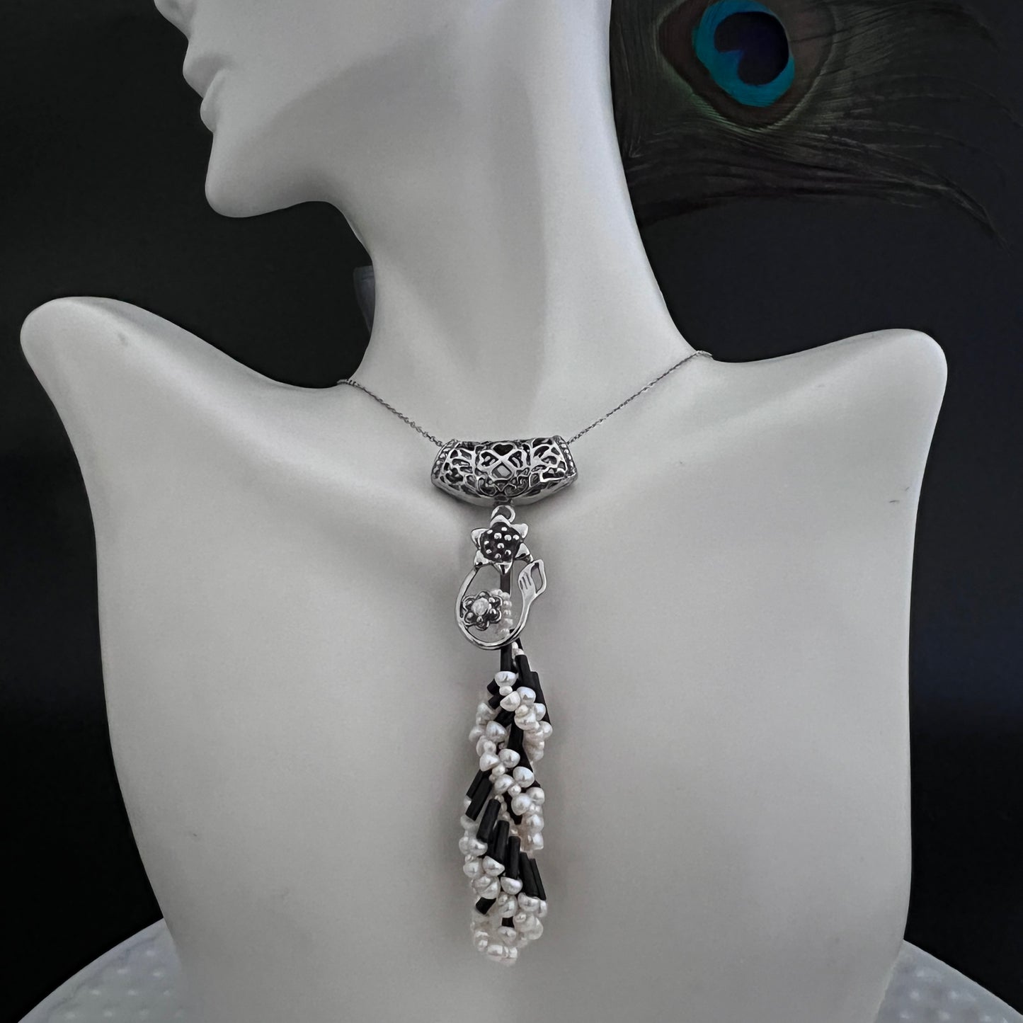 Pearly Swirl Pendant