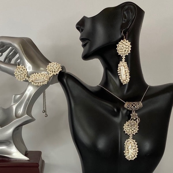 Victorian Style Bridal Pearl Set