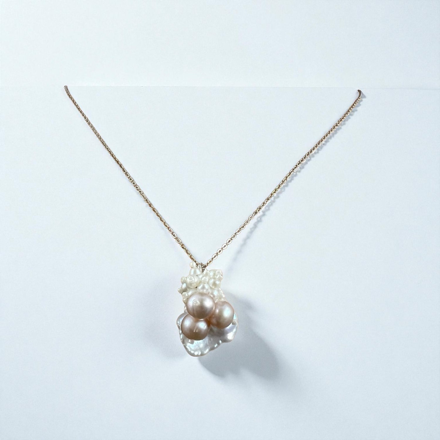 🤍 Flirty Pearl – For Your Special Someone 🤍