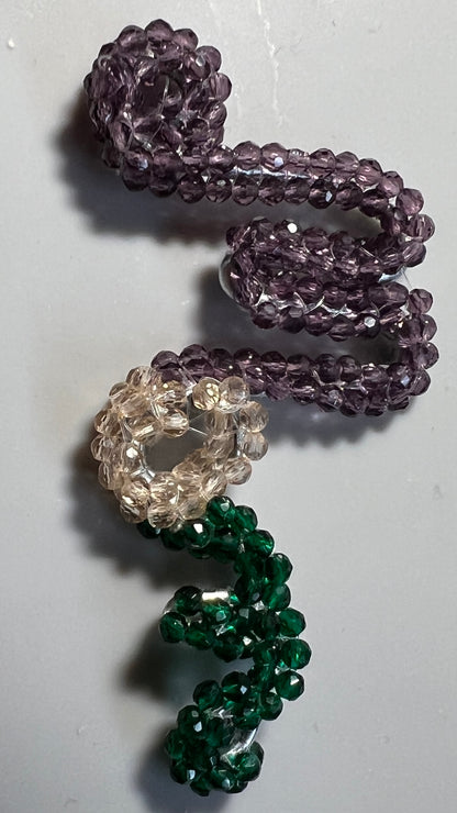 Elegant "Mom" Beaded Pendant