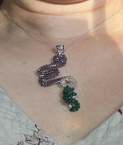 Elegant "Mom" Beaded Pendant