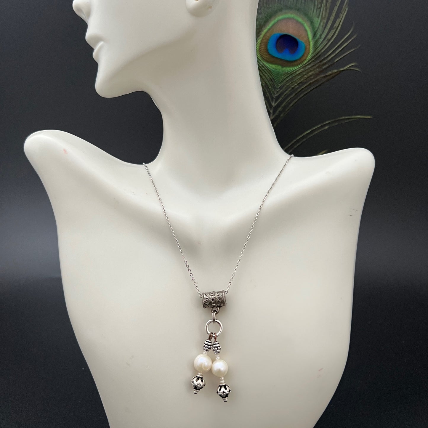 Small Pearl Pendant